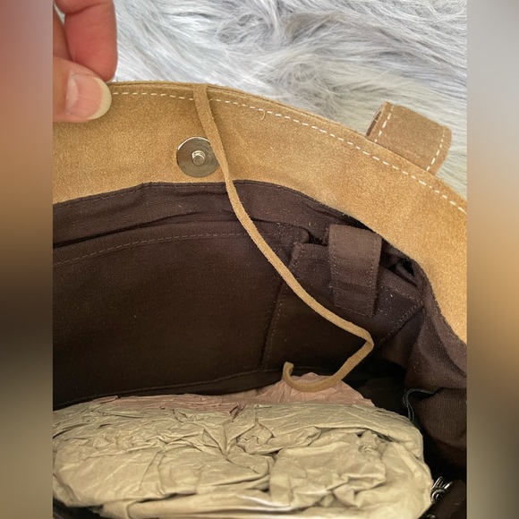 NWT The Limited Tan Fringe Suede purse. - Picture 4 of 6